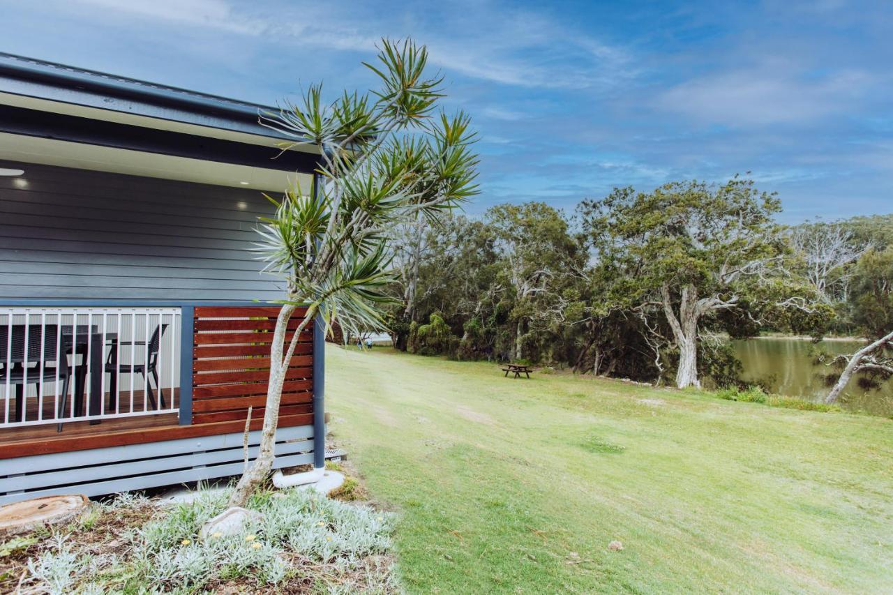 Woolgoolga Lakeside Holiday Park Hotel Exterior photo